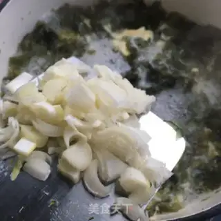 Make Soup for the pickle shrimp step 6