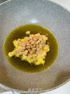 Make Sugar and peanuts step 4