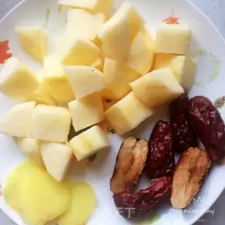 Make Cream-tree apple oil soup step 1