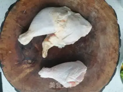 Make Yellow chicken step 1