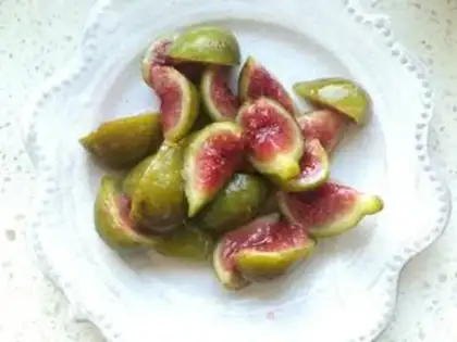 Make Plum soup step 1