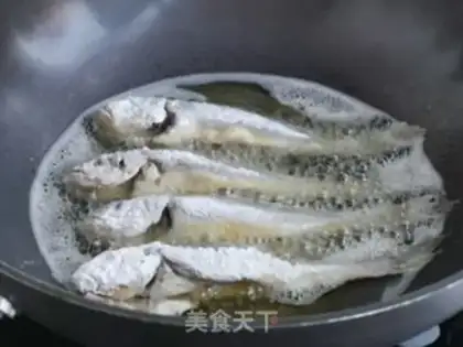 Make Dry, wild, yellow fish step 4