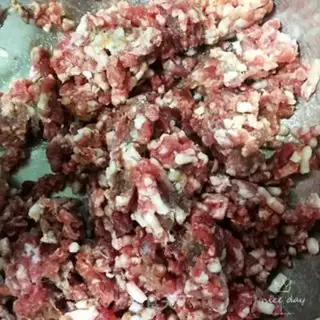 Make Steamed beef cabbage step 2