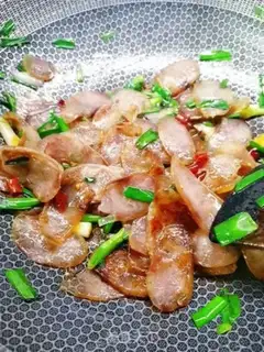 Make Garlic fried sausage step 4