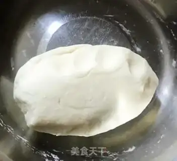 Make Moon sprouts egg box step 0