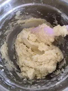 Make Light cream cookies step 5