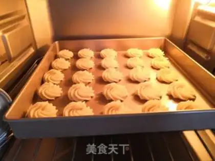 Make Light cream cookies step 7