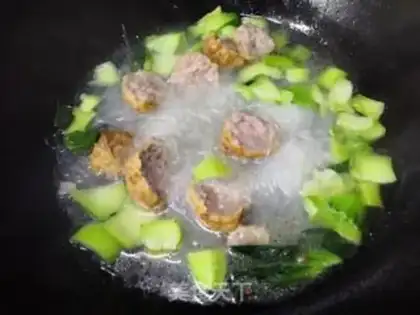Make A cabbage fan cooks meat round step 4