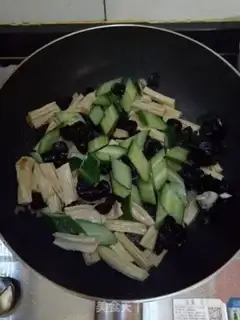 Make The cucumber moo-bum-bum step 4