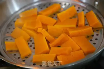 Make Pumpkin sesame ball step 1