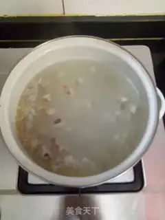 Make Seafood egg soup step 2