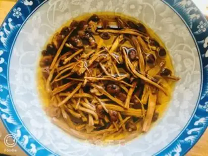 Make Chicken tea and mushrooms evaporate step 1