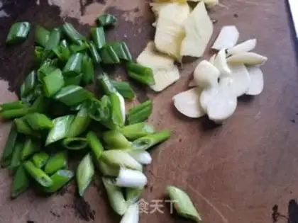 Make Jell-O fish step 1