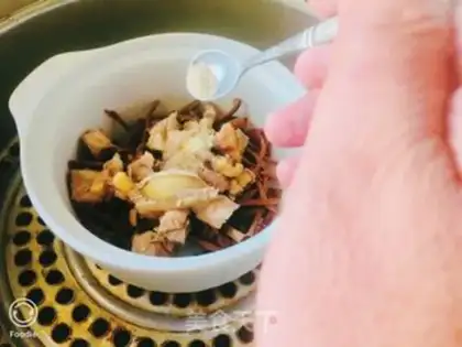 Make Chicken tea and mushrooms evaporate step 4
