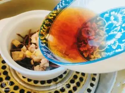 Make Chicken tea and mushrooms evaporate step 5
