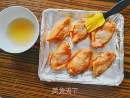 Make The honey is on the wings step 4