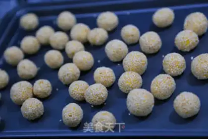 Make Pumpkin sesame ball step 10