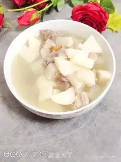 Make Cowboy radish butterflies step 0