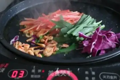 Make Spring rolls step 3
