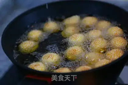 Make Pumpkin sesame ball step 13