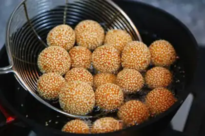 Make Pumpkin sesame ball step 15