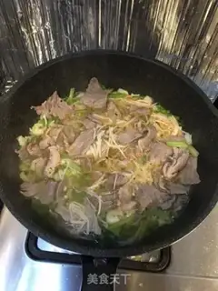 Make Vegetable soup, fat cow step 6