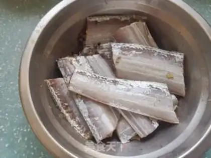 Make Jell-O fish step 1