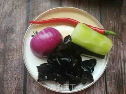 Make Onions and wood step 0