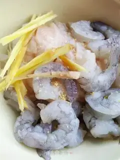 Make The dragonfish shrimp step 2