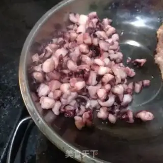 Make The seafood is plum rice step 4
