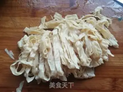 Make Lettuce with artificial meat step 1