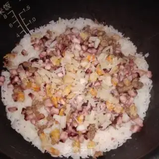 Make The seafood is plum rice step 9