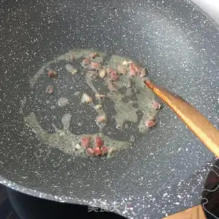 Make Hot noodles for fresh berry step 7