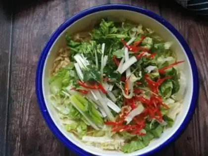 Make Lettuce with artificial meat step 6
