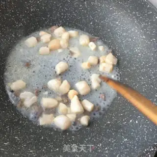 Make Hot noodles for fresh berry step 8