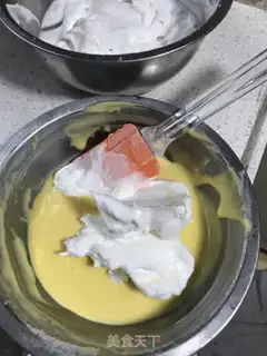 Make Four-inch birthday cake step 3