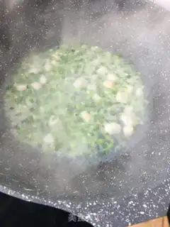 Make Hot noodles for fresh berry step 13