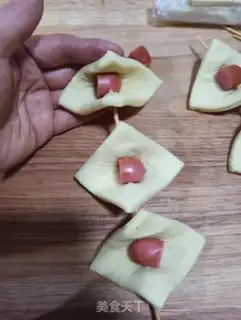 Make Danish Bamboo Burns step 13