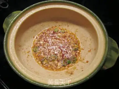 Make Shrimp sauce and garlic sprouts step 2