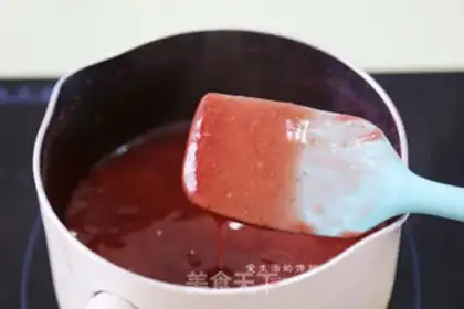 Make Sweet strawberry sauce step 8