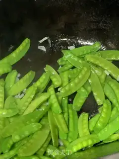 Make Garlic Dutch beans step 2