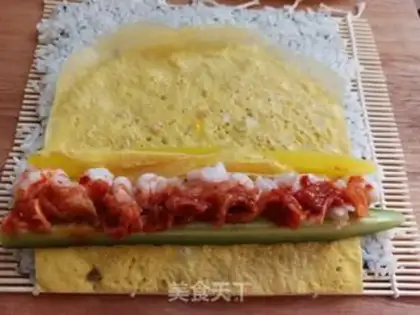 Make Pickle shrimp sushi rolls step 11