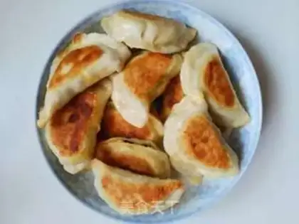 Make A cabbage fan, a wooden ear dumpling step 20