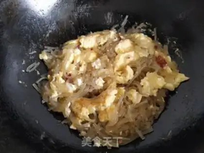 Make Cream eggs and powder step 3