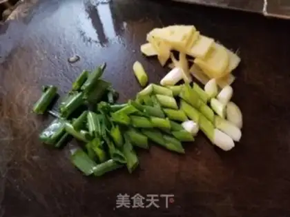 Make Pork sauce is ferocious step 2