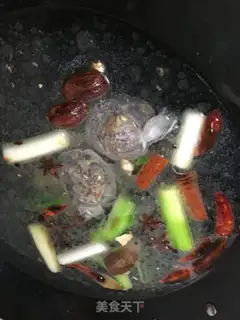Make Cricket pigeon step 1