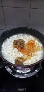 Make Hot cabbage, bouquet noodles step 5