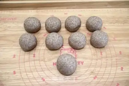 Make Black whole wheat rat buns step 5