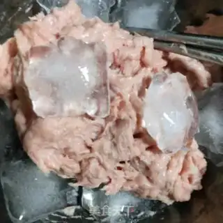 Make Homemade pork balls step 1