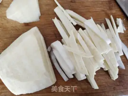 Make Spring-fried chicken silk step 1